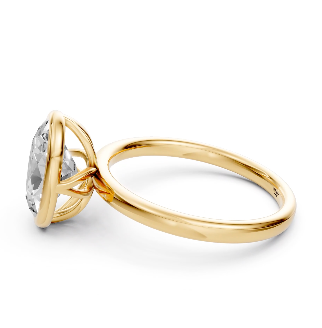 Abby - Oval Solitair Lab Grown Diamond Ring with Bezel Setting - 18K Yellow Gold - 2 ct