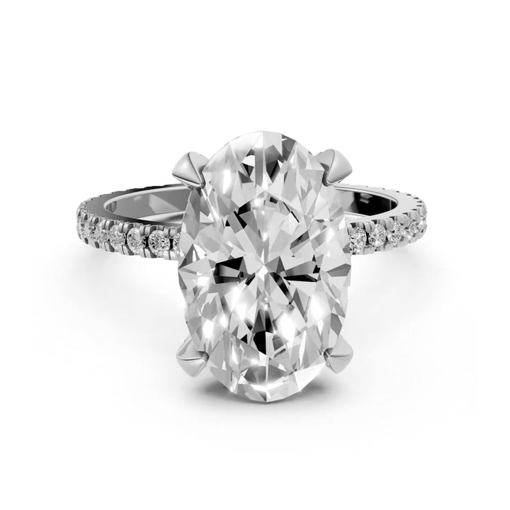Ovale Solitaire met Pave Band en Basket - Platina 950 - 4,67 ct