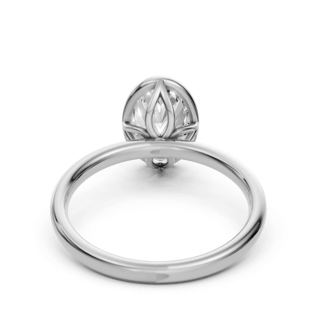 Oval Solitaire Ring met Bezelzetting