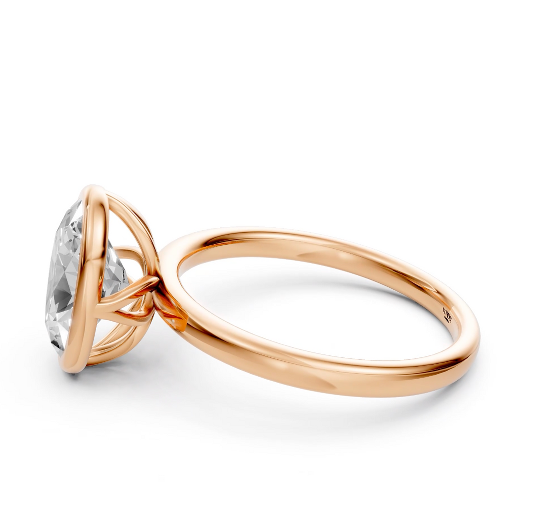 Oval Solitaire Ring met Bezelzetting