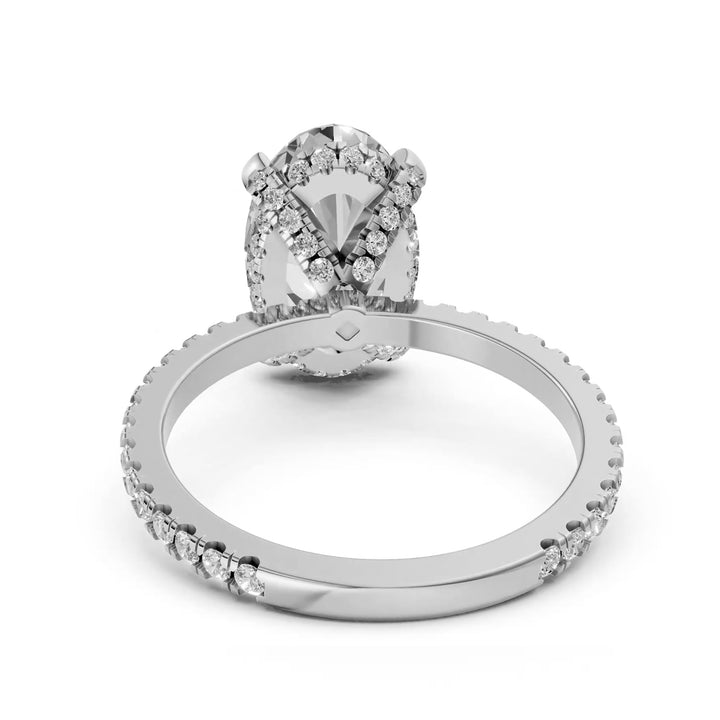Ovale Solitaire met Pave Band en Basket - Platina 950 - 4,67 ct