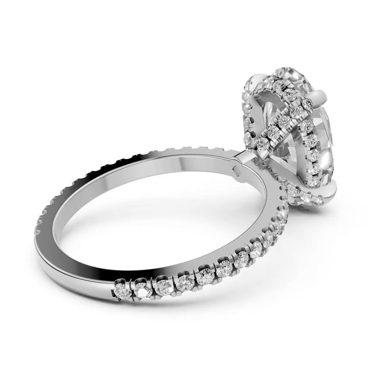 Ovale Solitaire met Pave Band en Basket - Platina 950 - 4,67 ct