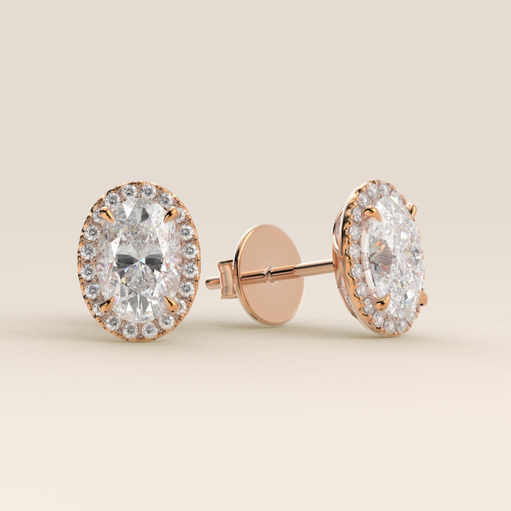 Boucles d'oreilles puces serties d'un halo de diamants ovales de laboratoire, or rose