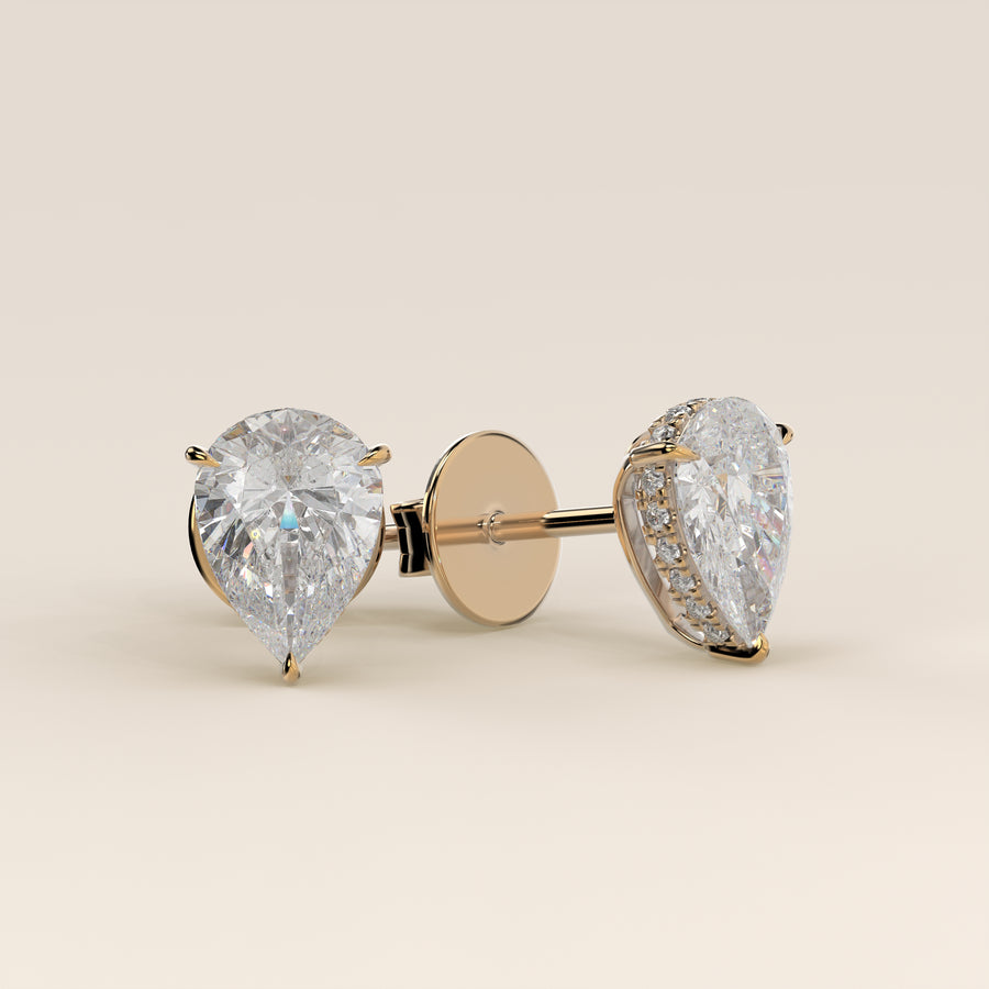 Stud oorbellen peer lab grown diamant met hidden halo, geelgoud