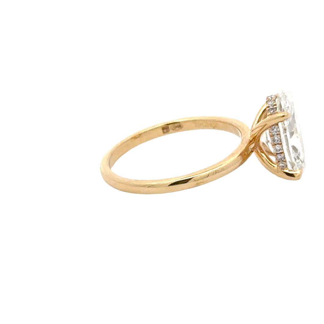 Ovale Solitair Ring met Hidden Halo - 18K Geelgoud - 3,12 ct