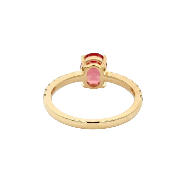 Padparadscha Sapphire 1,5 ct Oval Ring met Pave Band  - 18K Geelgoud