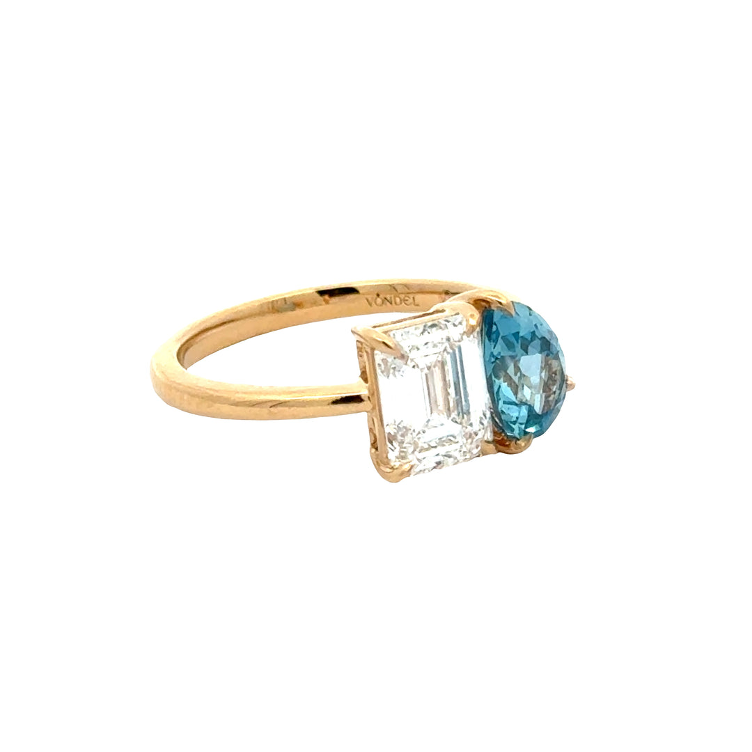 Light Blue Sapphire 1,5 ct Pear with 1,5 carat Emerald Diamant Toi et Moi Ring  - 18K Geelgoud