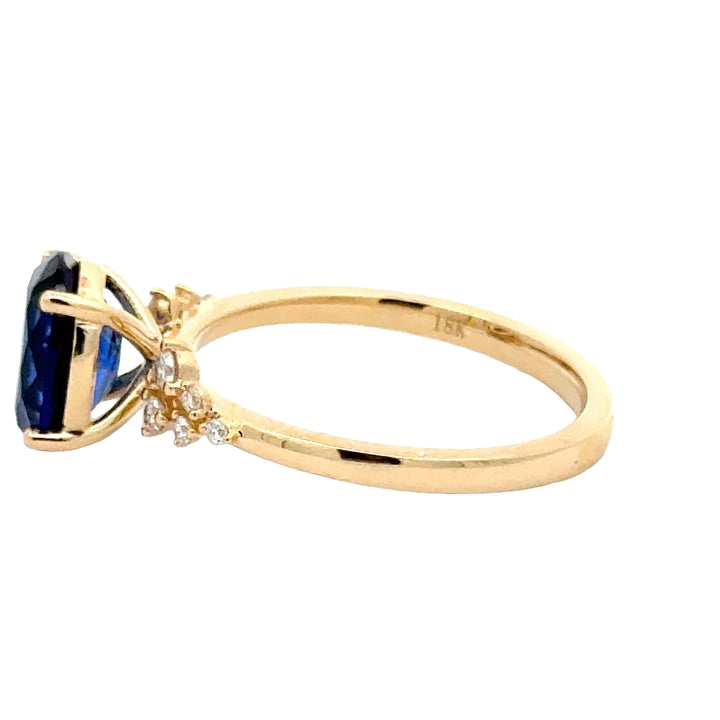 Sapphire 2 ct Oval Ring met Aanschuifring Set Diamant Snowdrift   - 18K Geelgoud