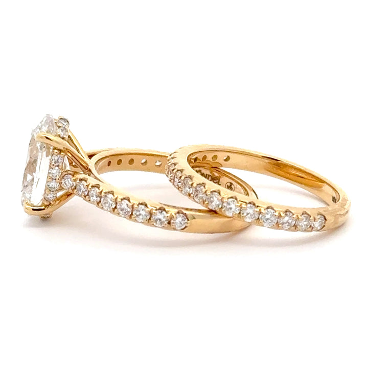 Oval Solitaire Pave with Pave Side Band Set