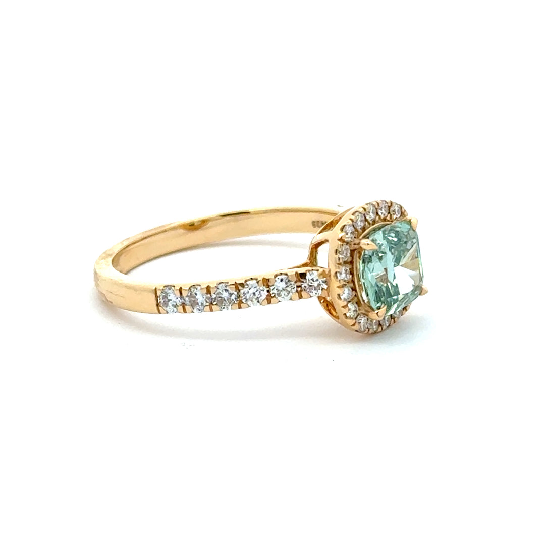 Cushion Halo Ring met Pave Band en Groene Diamant - 1,42 ct