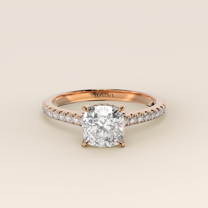 Verlovingsring cushion lab grown diamant met cathedral zetting, pave band en hidden halo, rosegoud