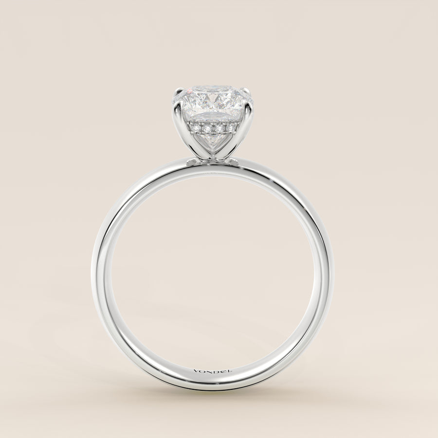 Verlovingsring elongated cushion lab grown diamant met brede band en hidden halo, witgoud