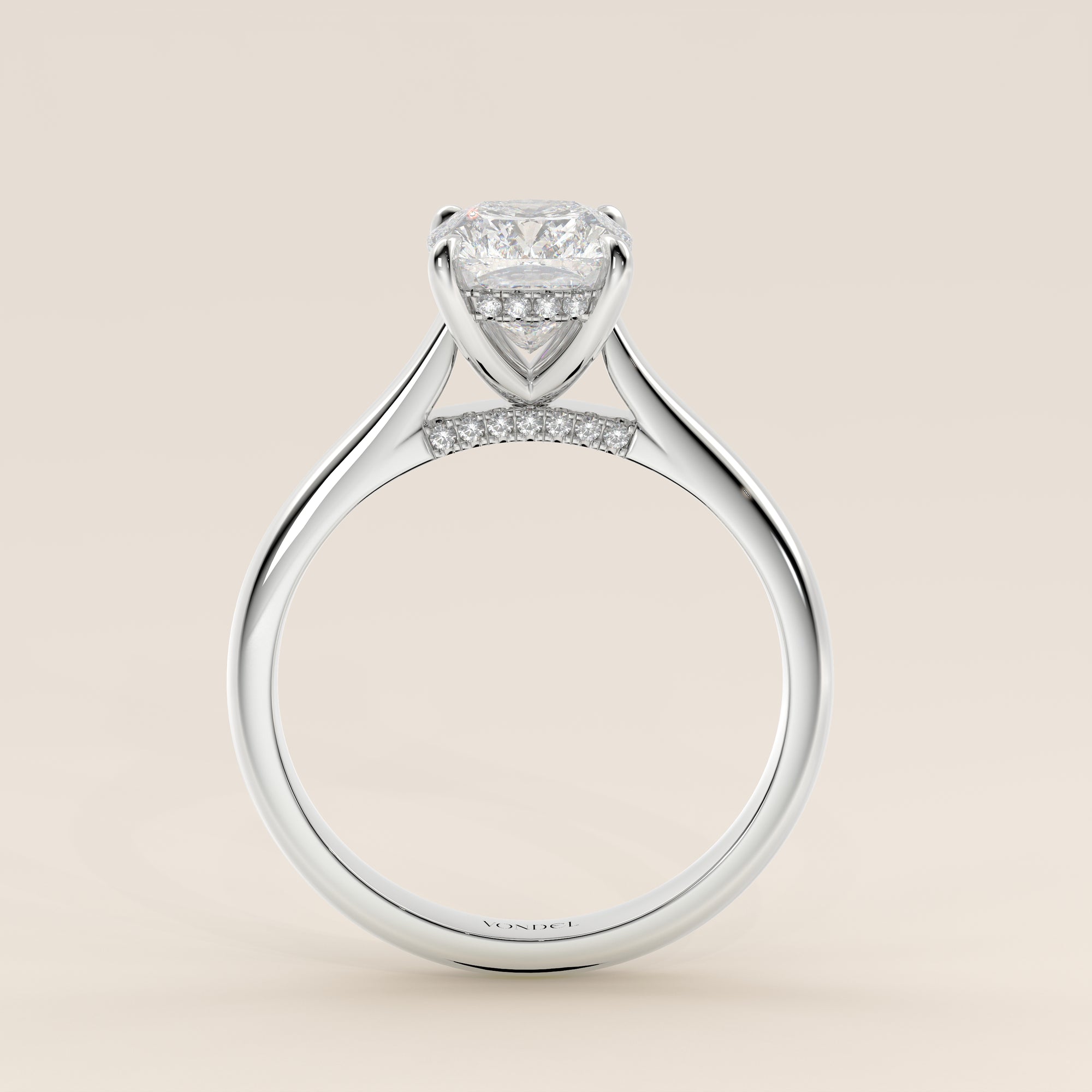 Verlovingsring elongated cushion lab grown diamant met cathedral setting, hidden halo en diamond bridge, witgoud