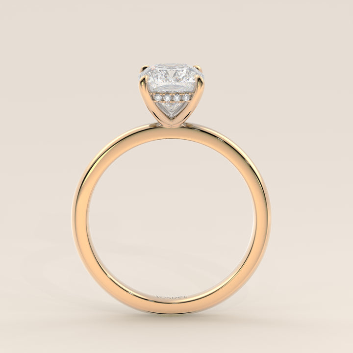 Verlovingsring elongated cushion lab grown diamant met hidden halo, geelgoud