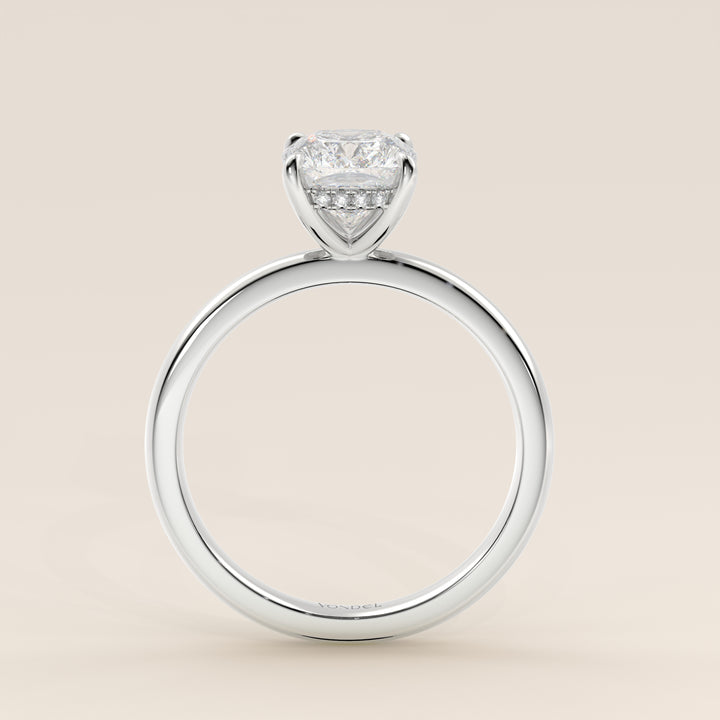 Verlovingsring elongated cushion lab grown diamant met hidden halo, witgoud