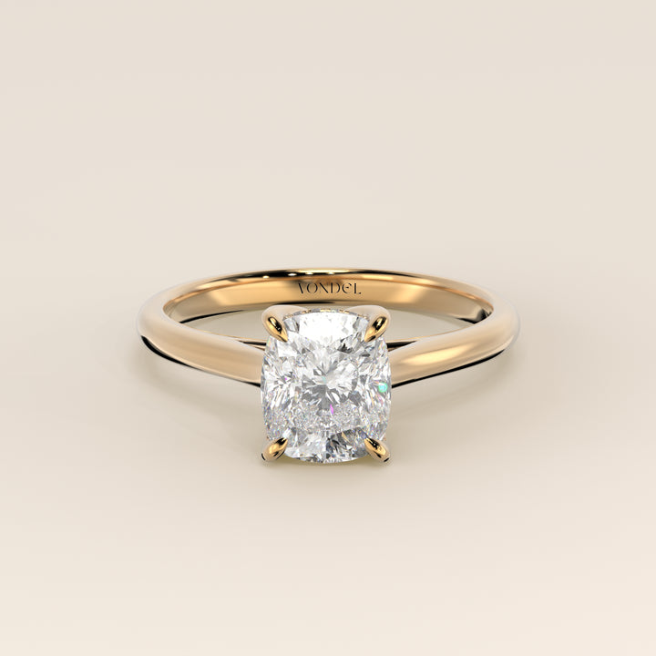 Verlovingsring elongated cushion lab grown diamant met petal prongs en hidden halo, geelgoud