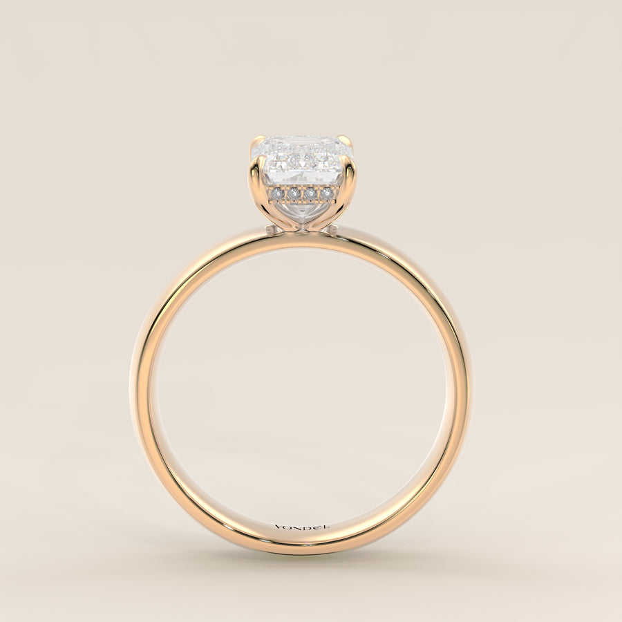 Verlovingsring emerald lab grown diamant met brede band en hidden halo, geelgoud