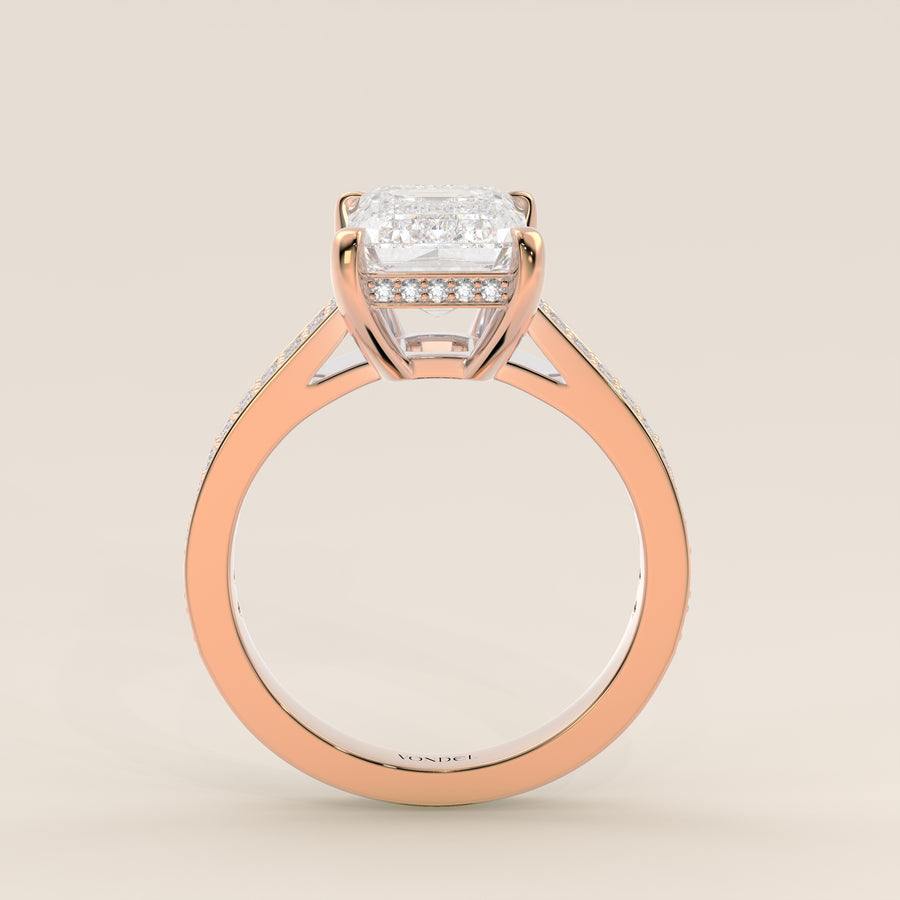 Verlovingsring emerald lab grown diamant met brede pave band, cathedral setting en hidden halo, rosegoud