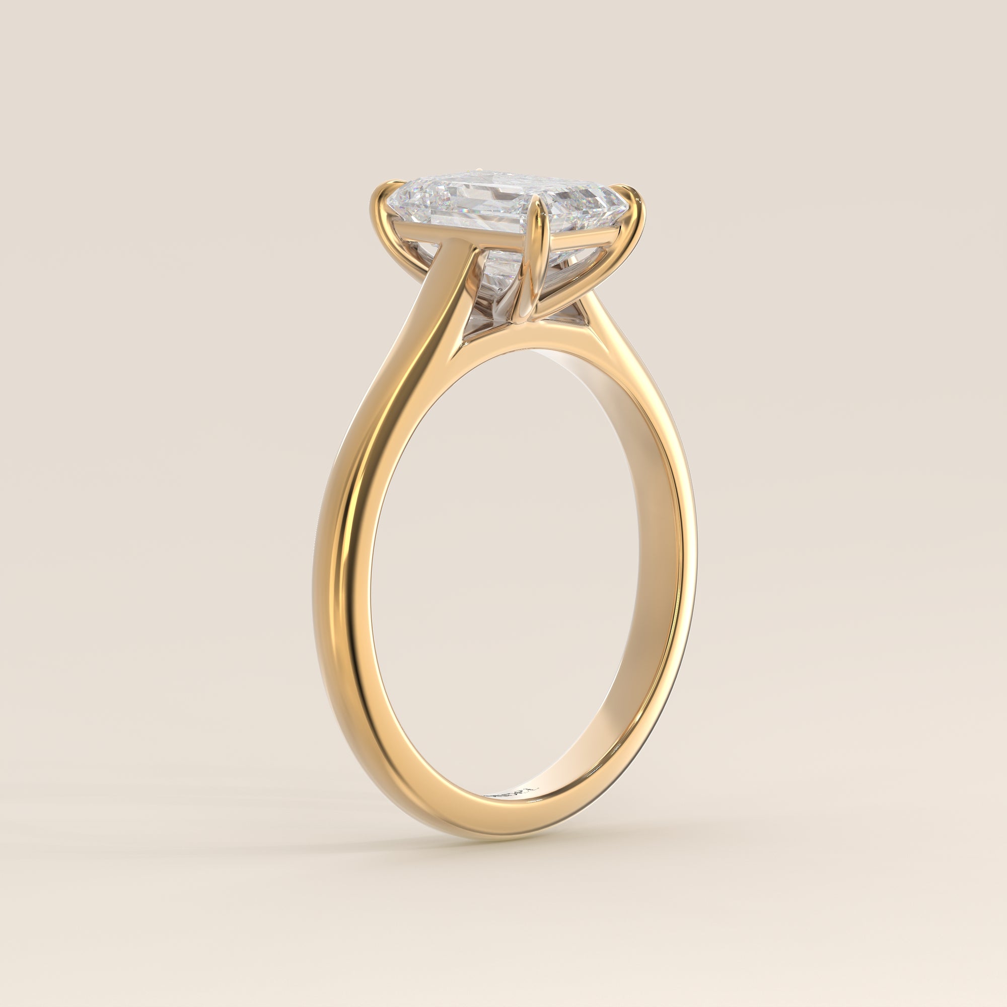 Verlovingsring emerald lab grown diamant met cathedral setting, geelgoud