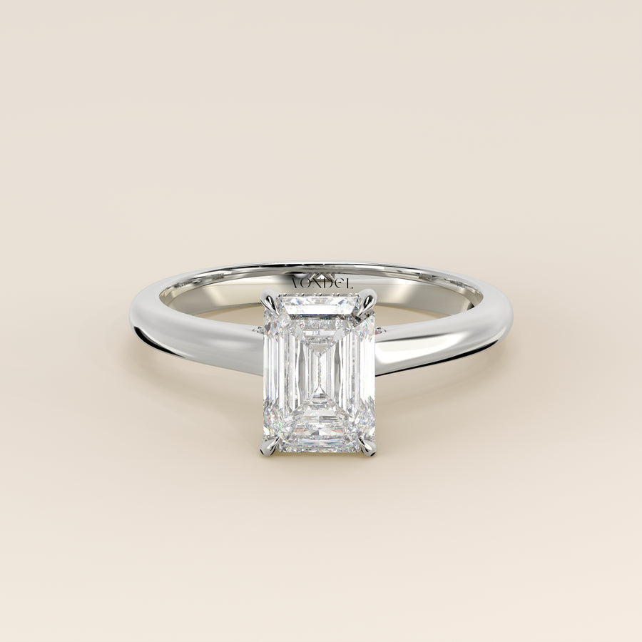 Verlovingsring emerald lab grown diamant met cathedral setting, hidden halo en diamond bridge, witgoud