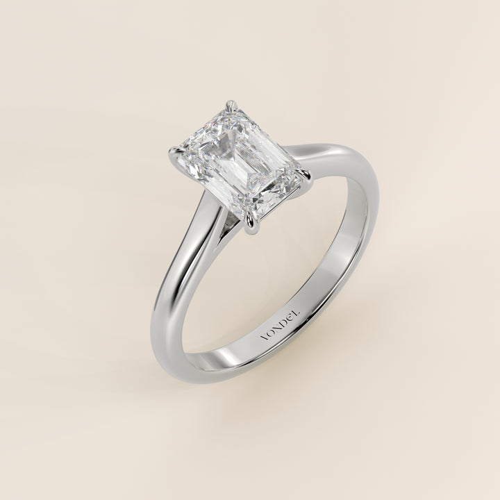 Verlovingsring emerald lab grown diamant met cathedral setting, witgoud