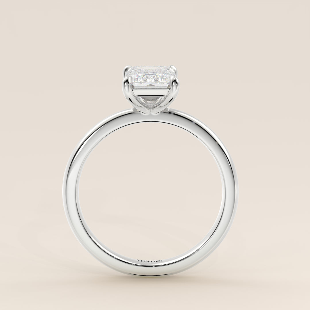 Verlobungsring mit Smaragd und im Labor gezüchtetem Diamanten, Weißgold
