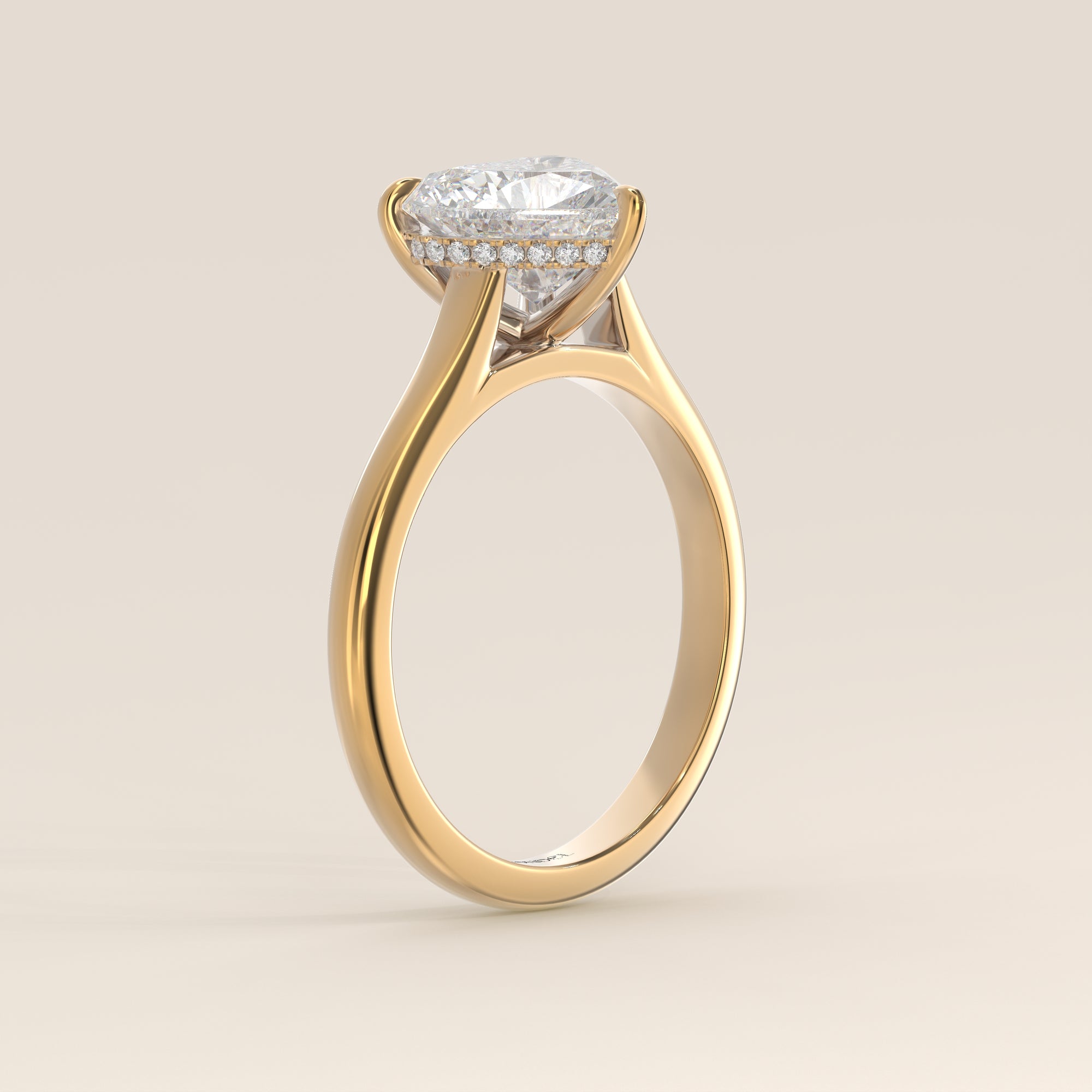 Verlovingsring hart lab grown diamant met cathedral setting en hidden halo, geelgoud
