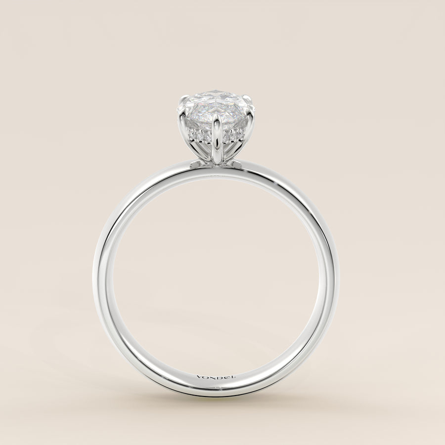 Verlovingsring marquise lab grown diamant met brede band en hidden halo, witgoud