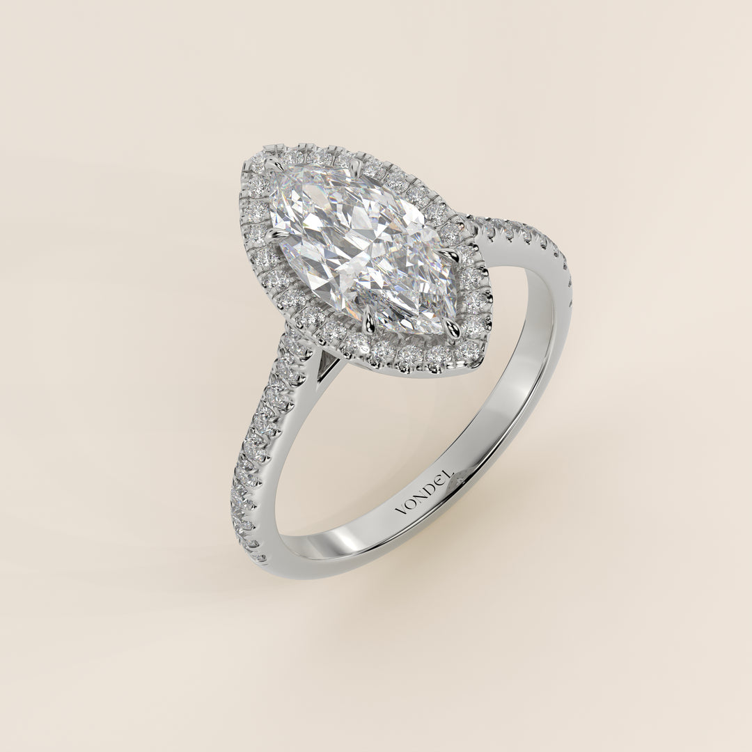 Verlovingsring marquise lab grown diamant met halo en pave band, witgoud