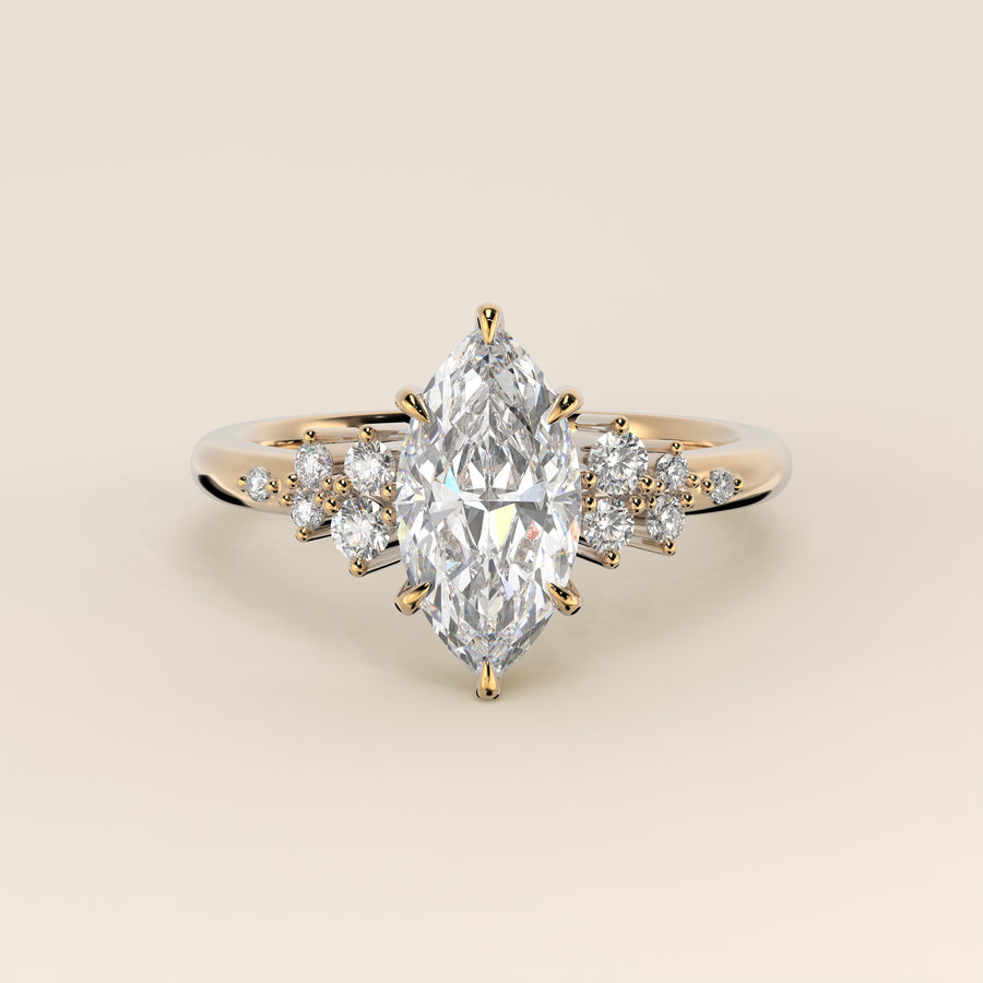 Verlovingsring marquise lab grown diamant met hidden halo en lage zetting, geelgoud