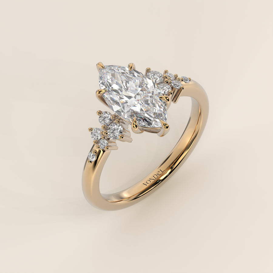 Verlovingsring marquise lab grown diamant met hidden halo en lage zetting, geelgoud