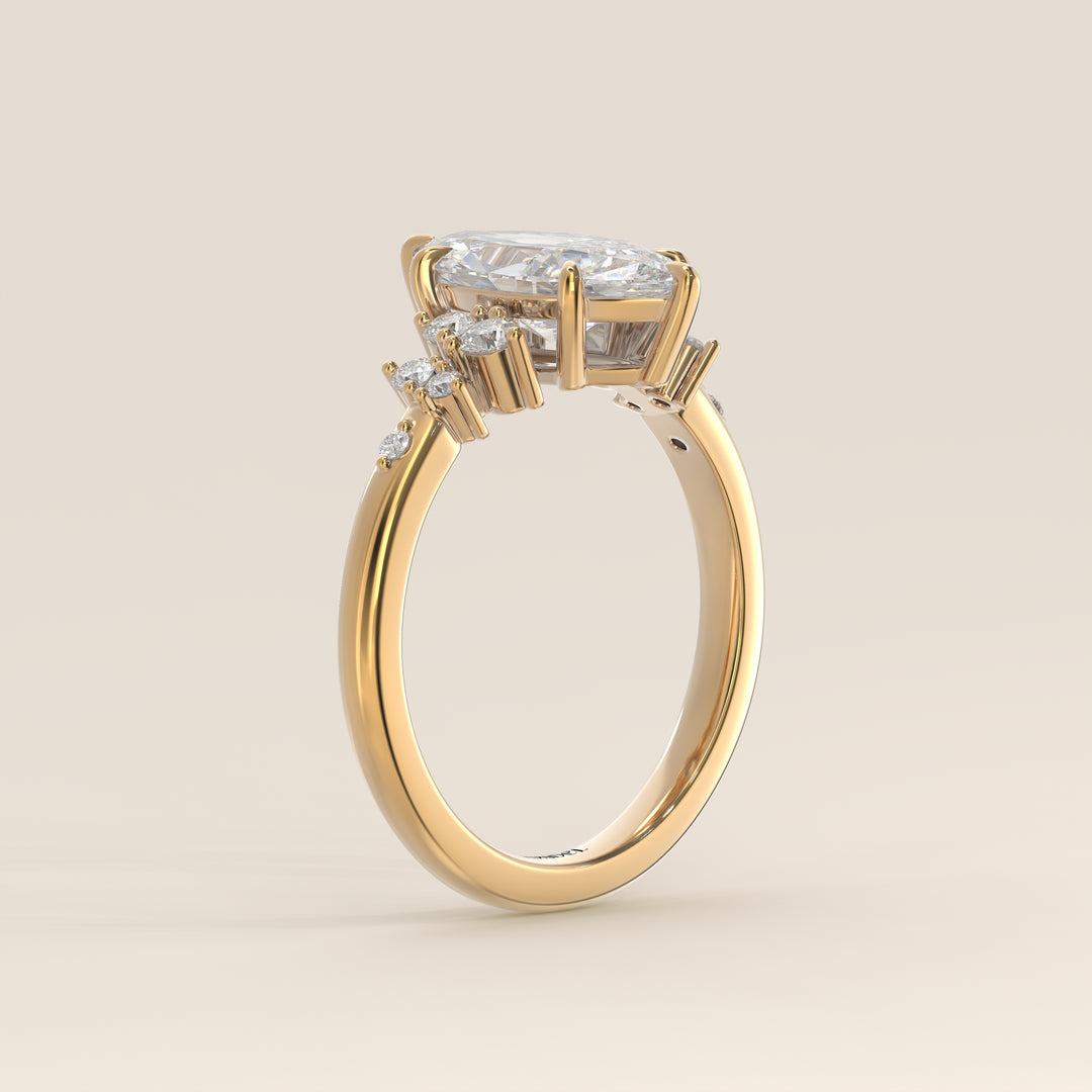 Verlovingsring marquise lab grown diamant met hidden halo en lage zetting, geelgoud