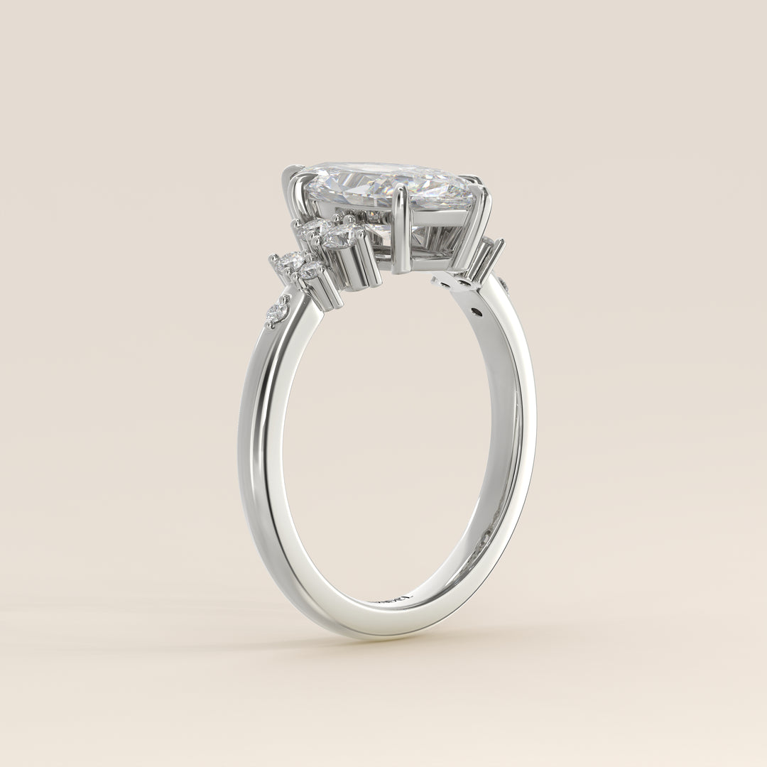 Verlovingsring marquise lab grown diamant met hidden halo en lage zetting, witgoud