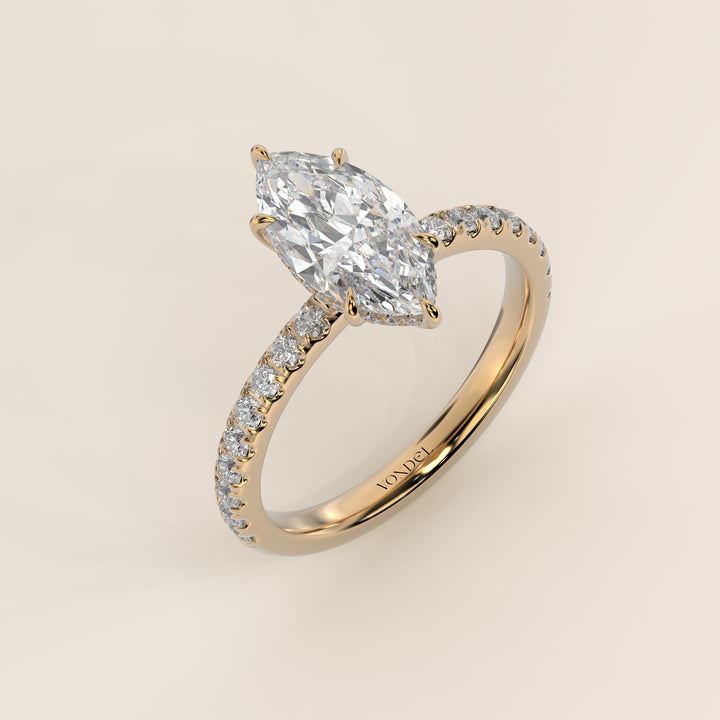 Verlovingsring marquise lab grown diamant met hidden halo en pave band, geelgoud
