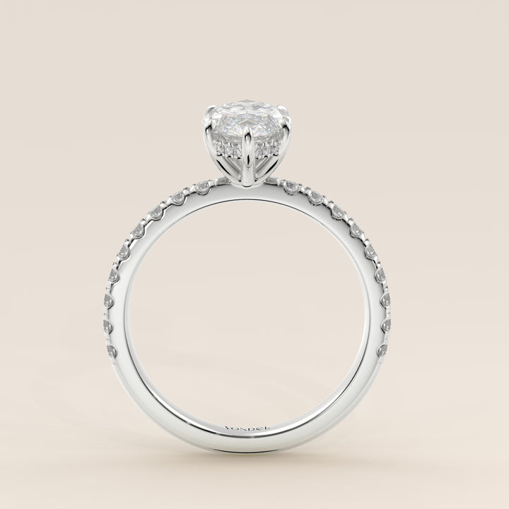 Verlovingsring marquise lab grown diamant met hidden halo en pave band, witgoud