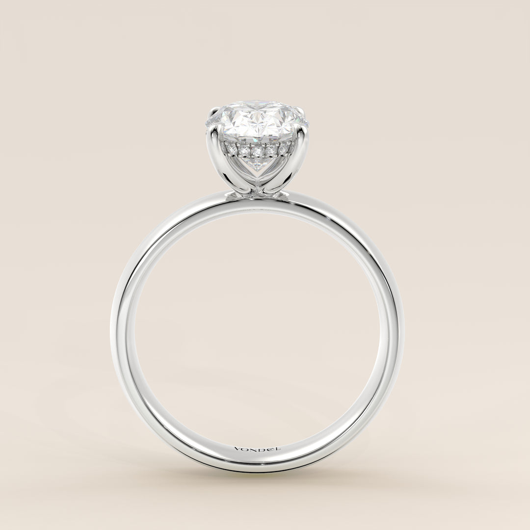 Verlovingsring ovaal lab grown diamant met brede band en hidden halo, witgoud