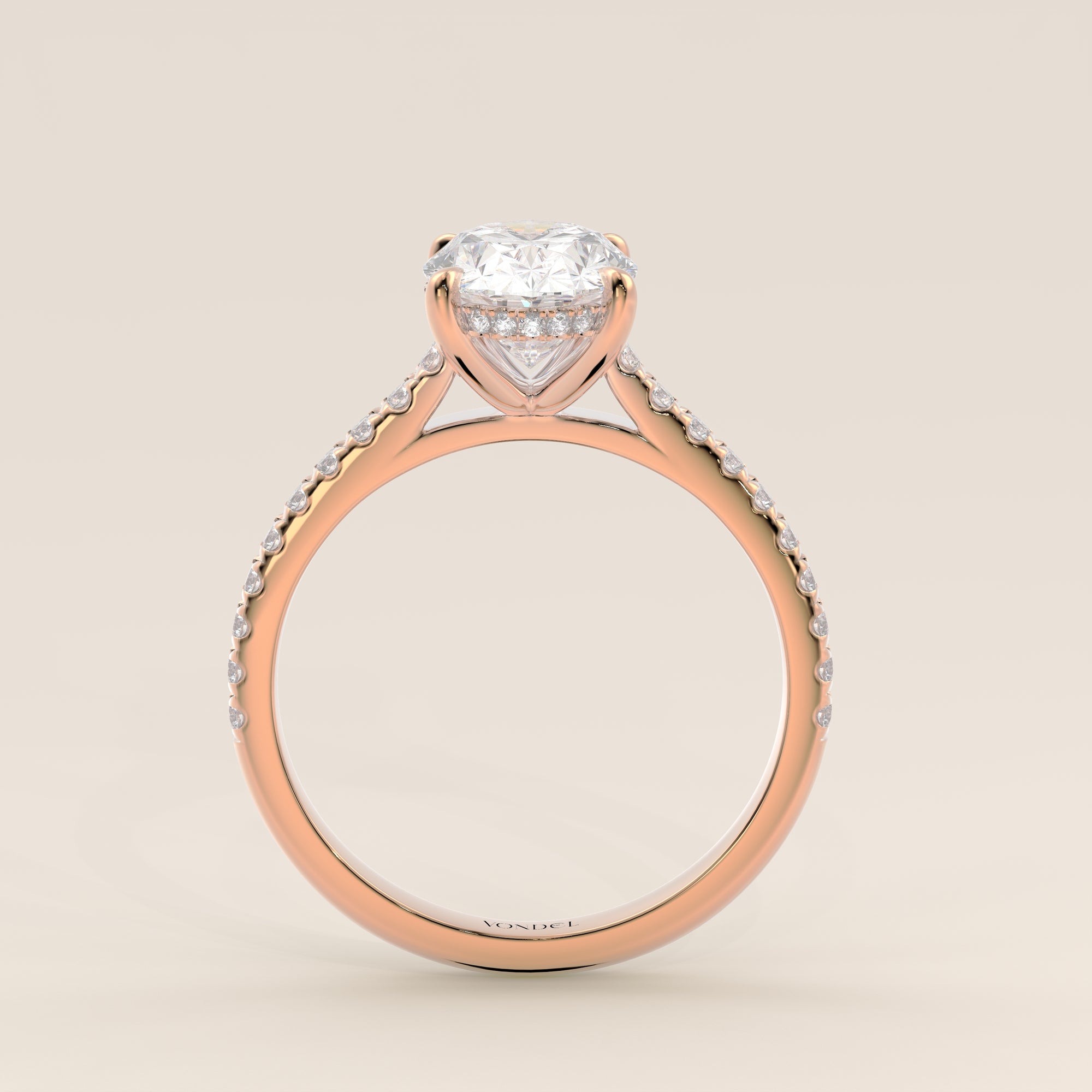 Verlovingsring ovaal lab grown diamant met cathedral zetting, pave band en hidden halo, rosegoud