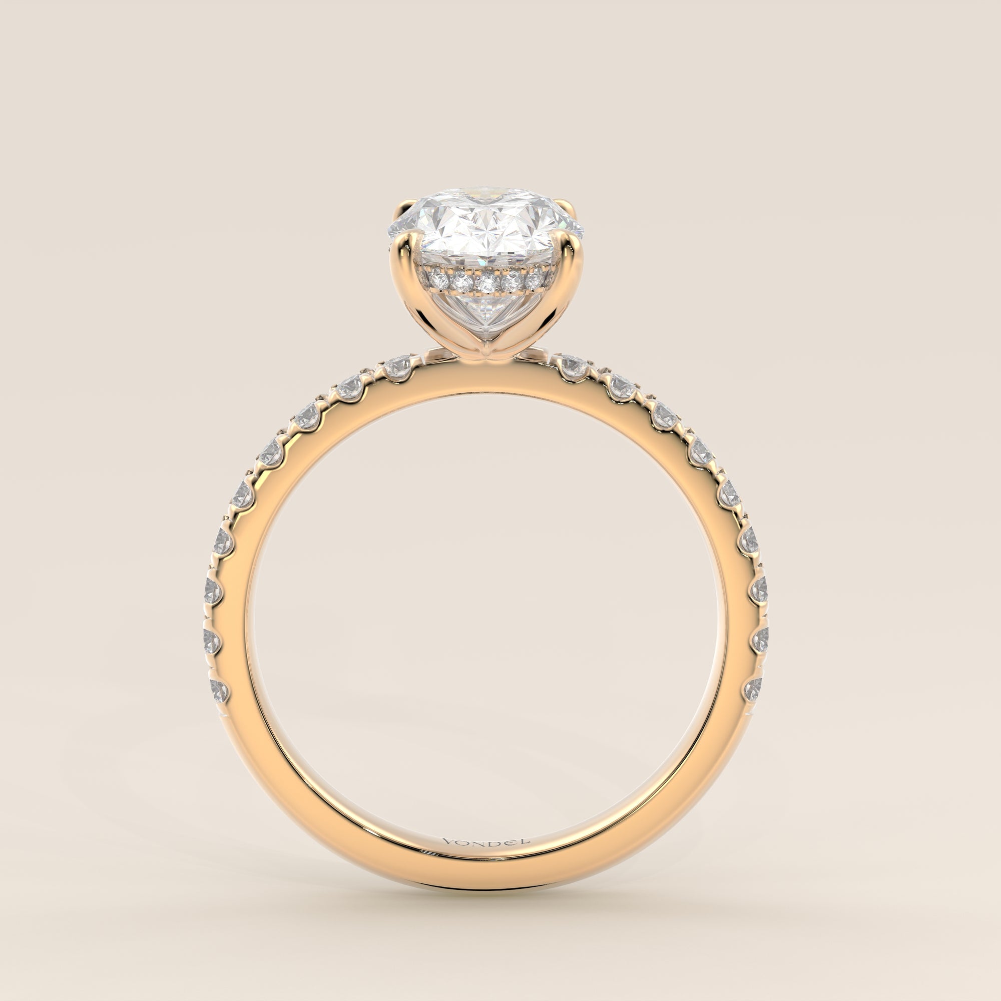 Verlovingsring ovaal lab grown diamant met hidden halo en pave band, geelgoud