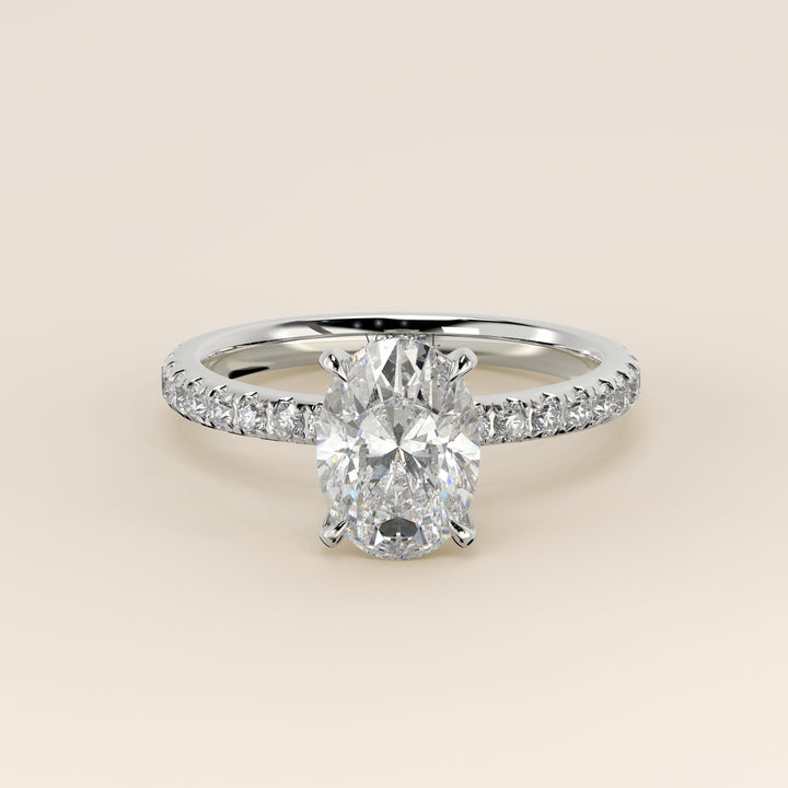 Verlovingsring ovaal lab grown diamant met hidden halo en pave band, witgoud