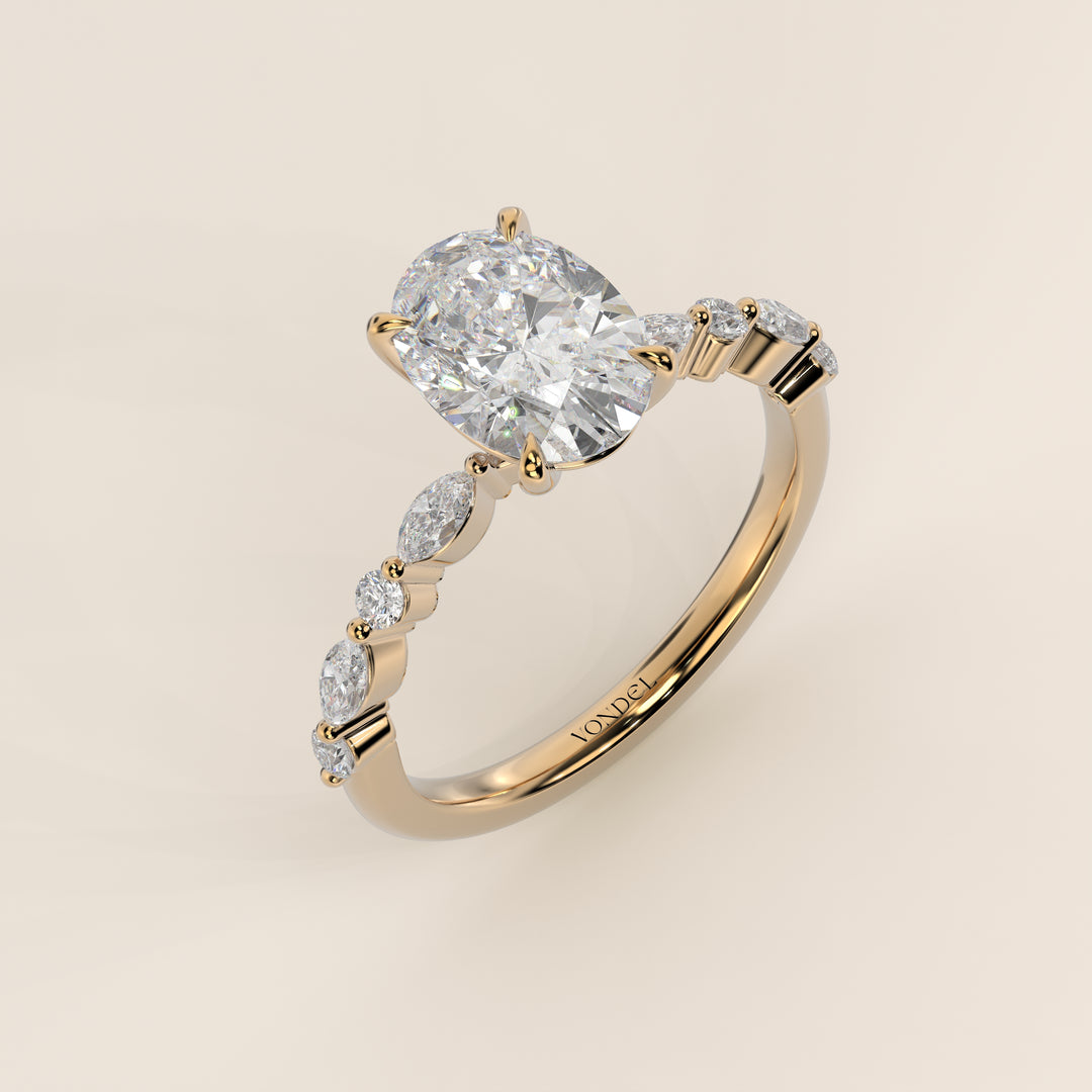 Verlovingsring ovaal lab grown diamant met marquise- en ronde diamantband, geelgoud