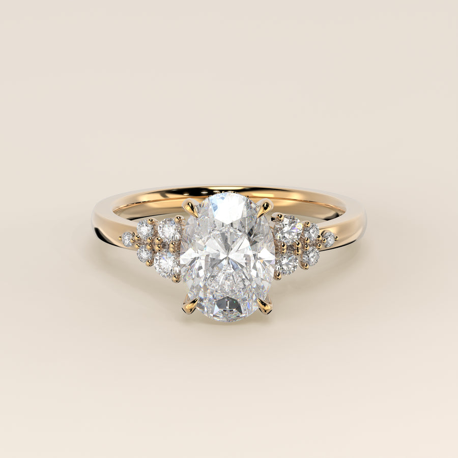 Verlovingsring ovaal lab grown diamant met snowdrift en hidden halo, geelgoud