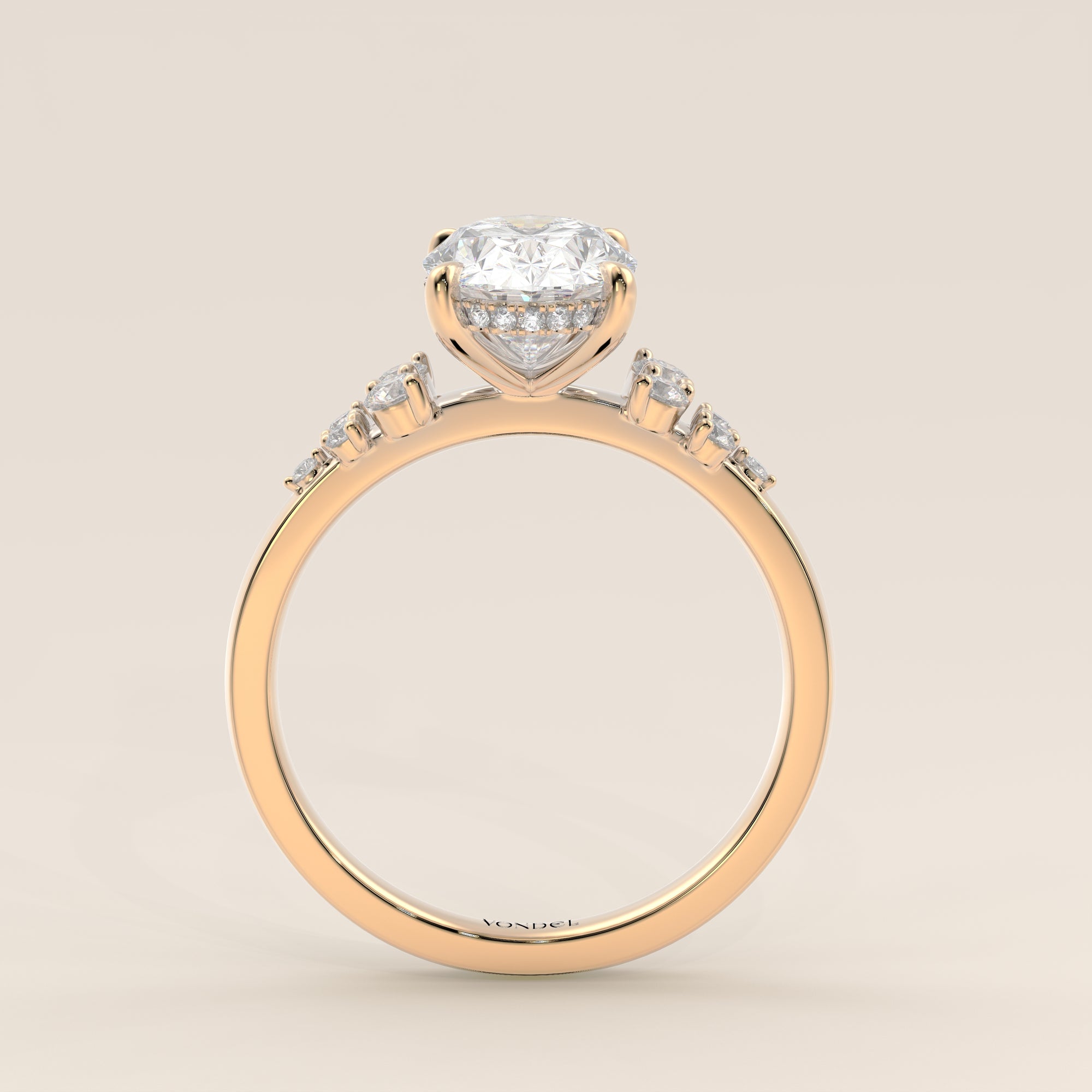 Verlovingsring ovaal lab grown diamant met snowdrift en hidden halo, geelgoud