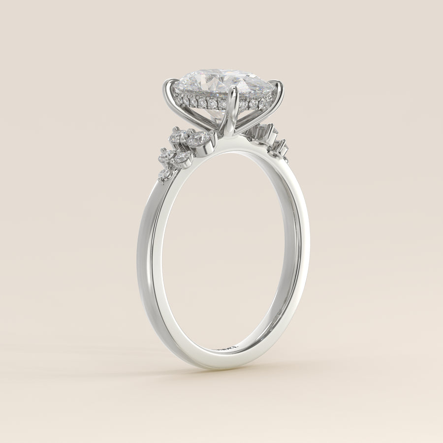 Verlovingsring ovaal lab grown diamant met snowdrift en hidden halo, witgoud