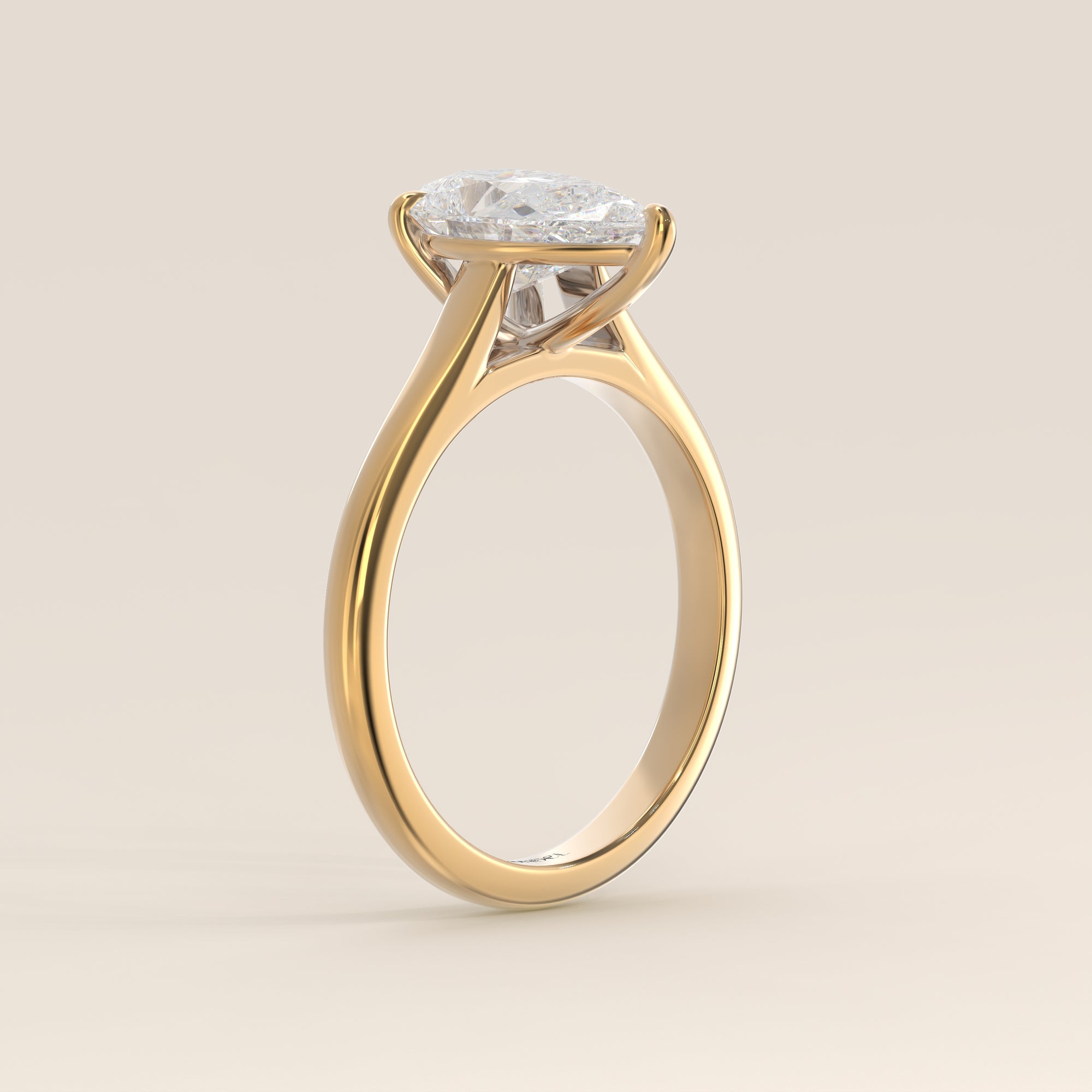 Verlovingsring peer lab grown diamant met cathedral setting, geelgoud