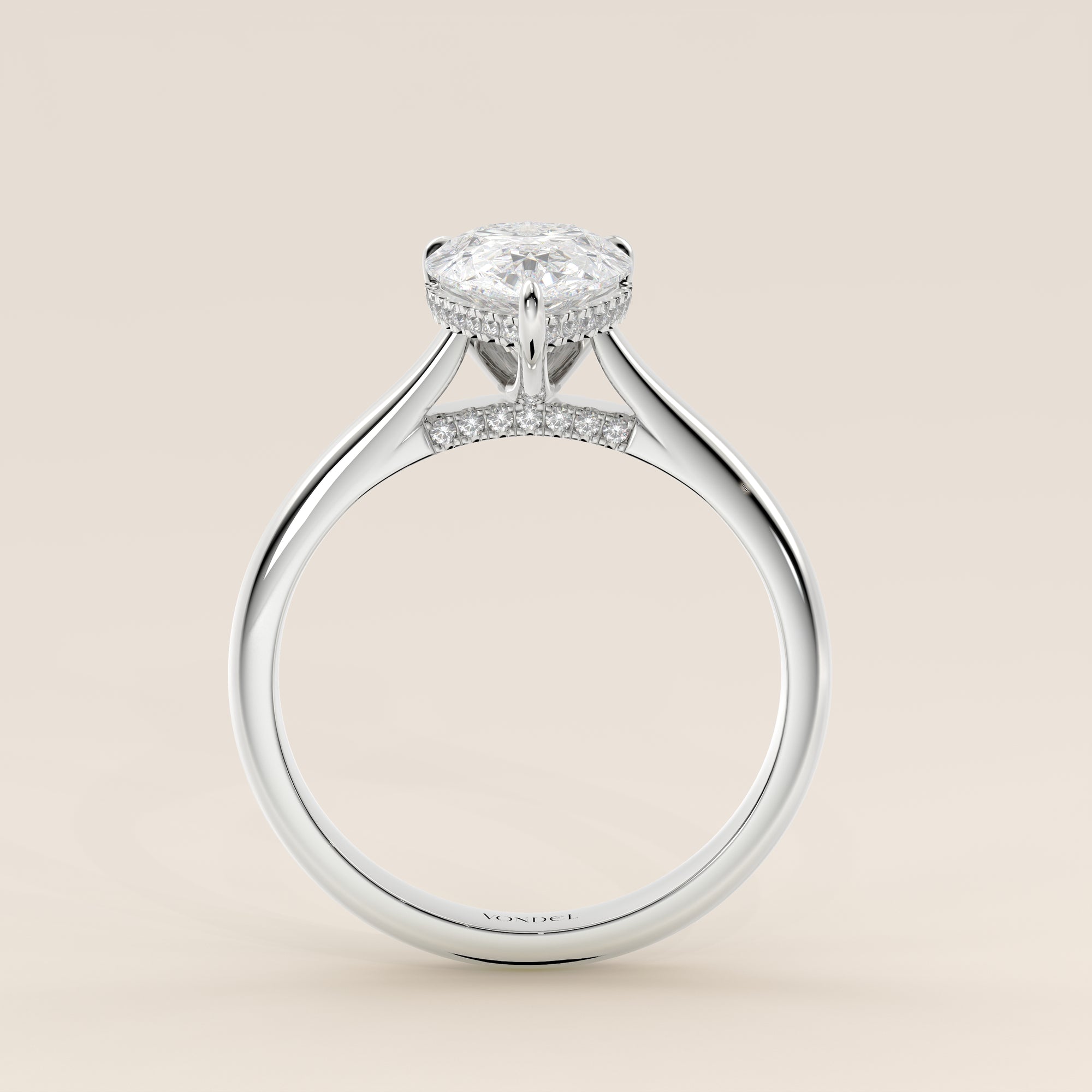 Verlovingsring peer lab grown diamant met cathedral setting, hidden halo en diamond bridge, witgoud