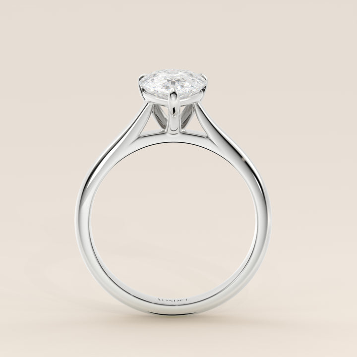Verlovingsring peer lab grown diamant met cathedral setting, witgoud