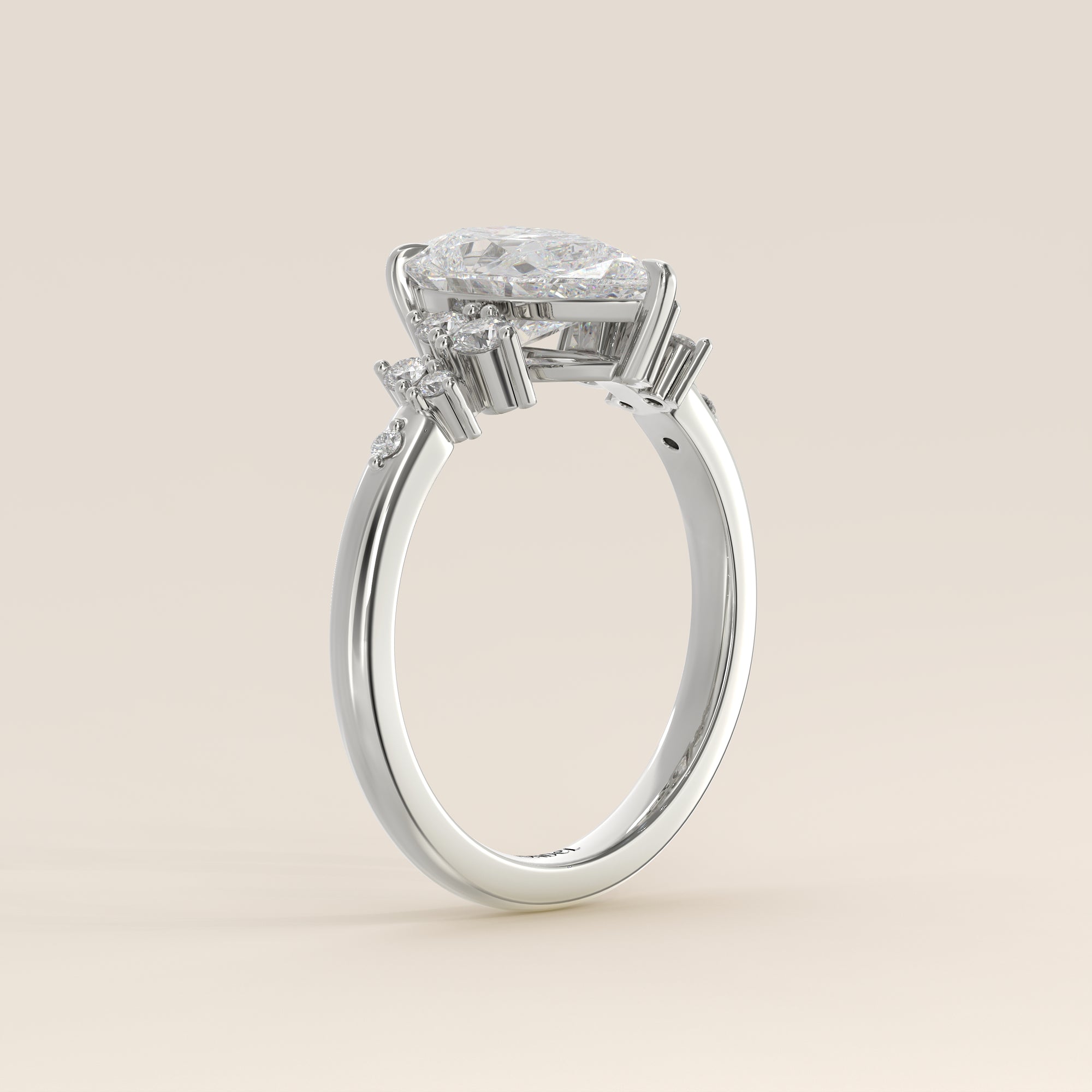 Verlovingsring peer lab grown diamant met hidden halo en lage zetting, witgoud
