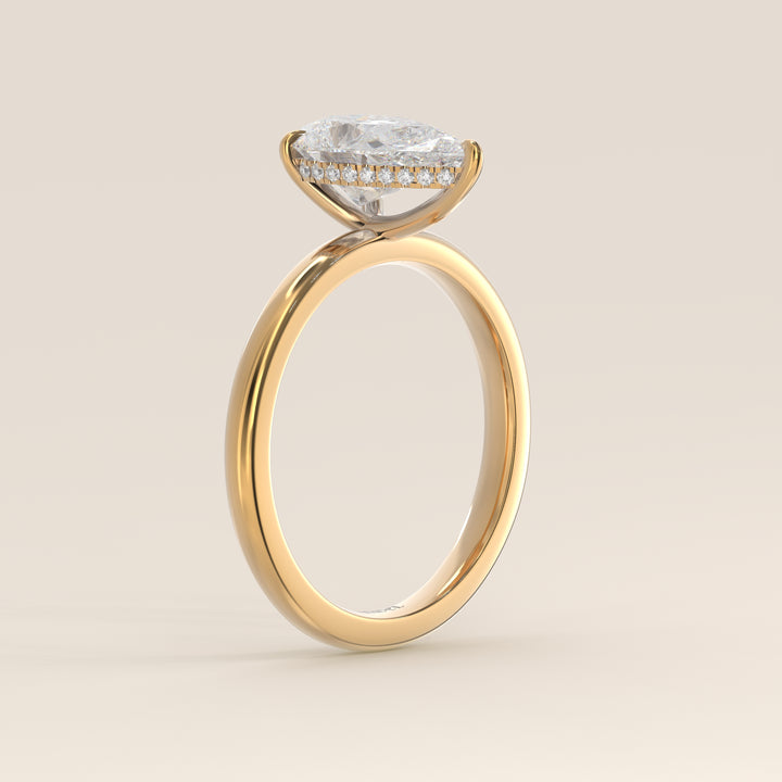 Verlobungsring mit birnenförmigem, im Labor gezüchtetem Diamanten und verstecktem Halo, Gelbgold