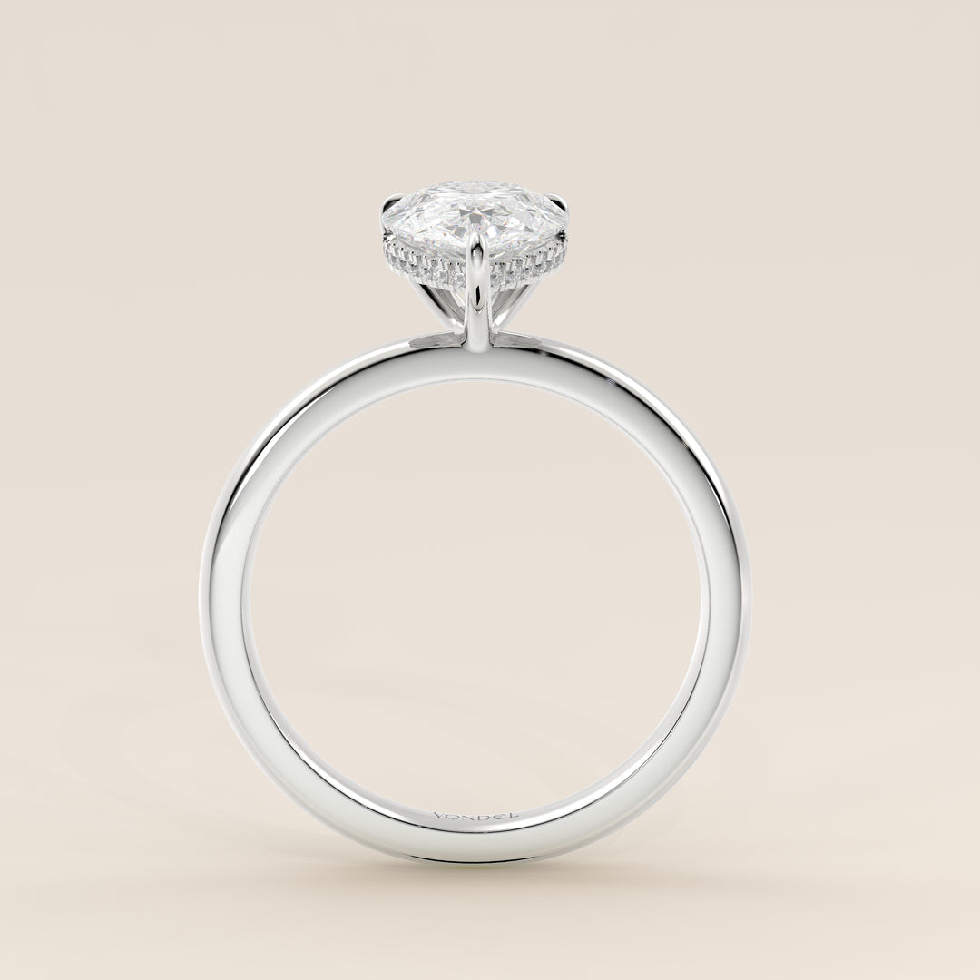 Verlobungsring mit birnenförmigem, im Labor gezüchtetem Diamanten und verstecktem Halo, Weißgold