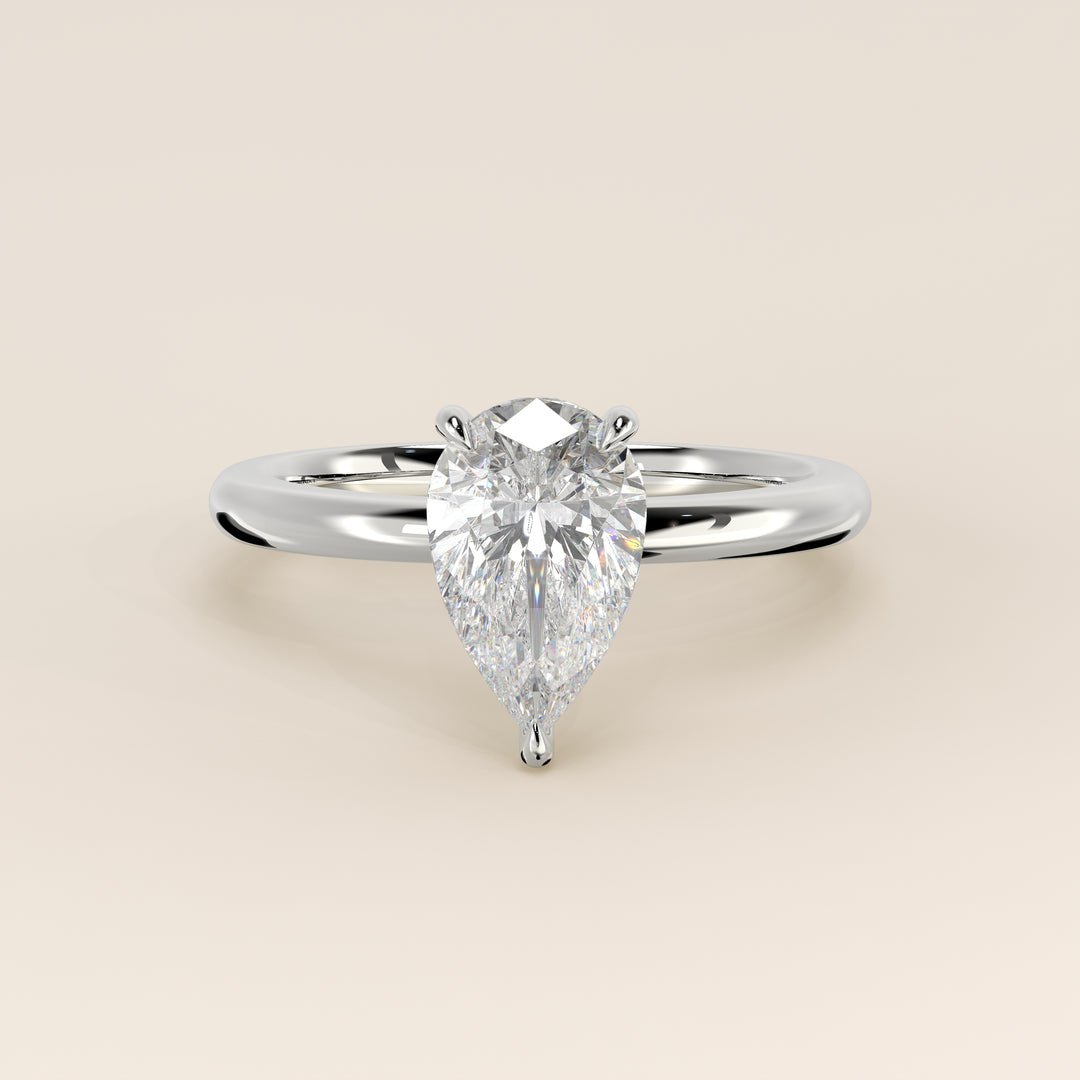 Verlobungsring mit birnenförmigem, im Labor gezüchtetem Diamanten, Weißgold